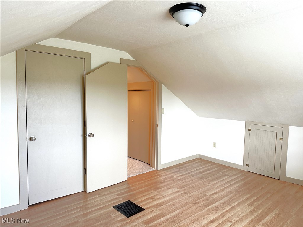 14720 Old State Road Middlefield, OH 44062 - Photo 20 of 36 2nd floor bedroom