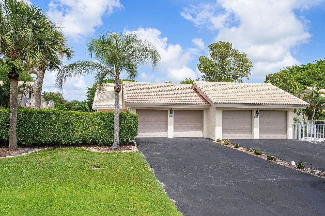 9847 Erica Court Boca Raton, FL 33496 - Photo 2 of 41 002-9847EricaCourt-BocaRaton-FL-33496-SM