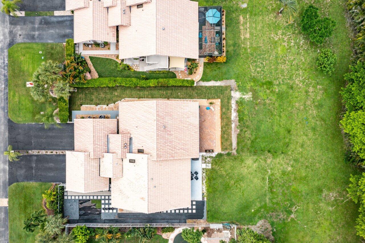 9847 Erica Court Boca Raton, FL 33496 - Photo 26 of 41 026-9847EricaCourt-BocaRaton-FL-33496-SM
