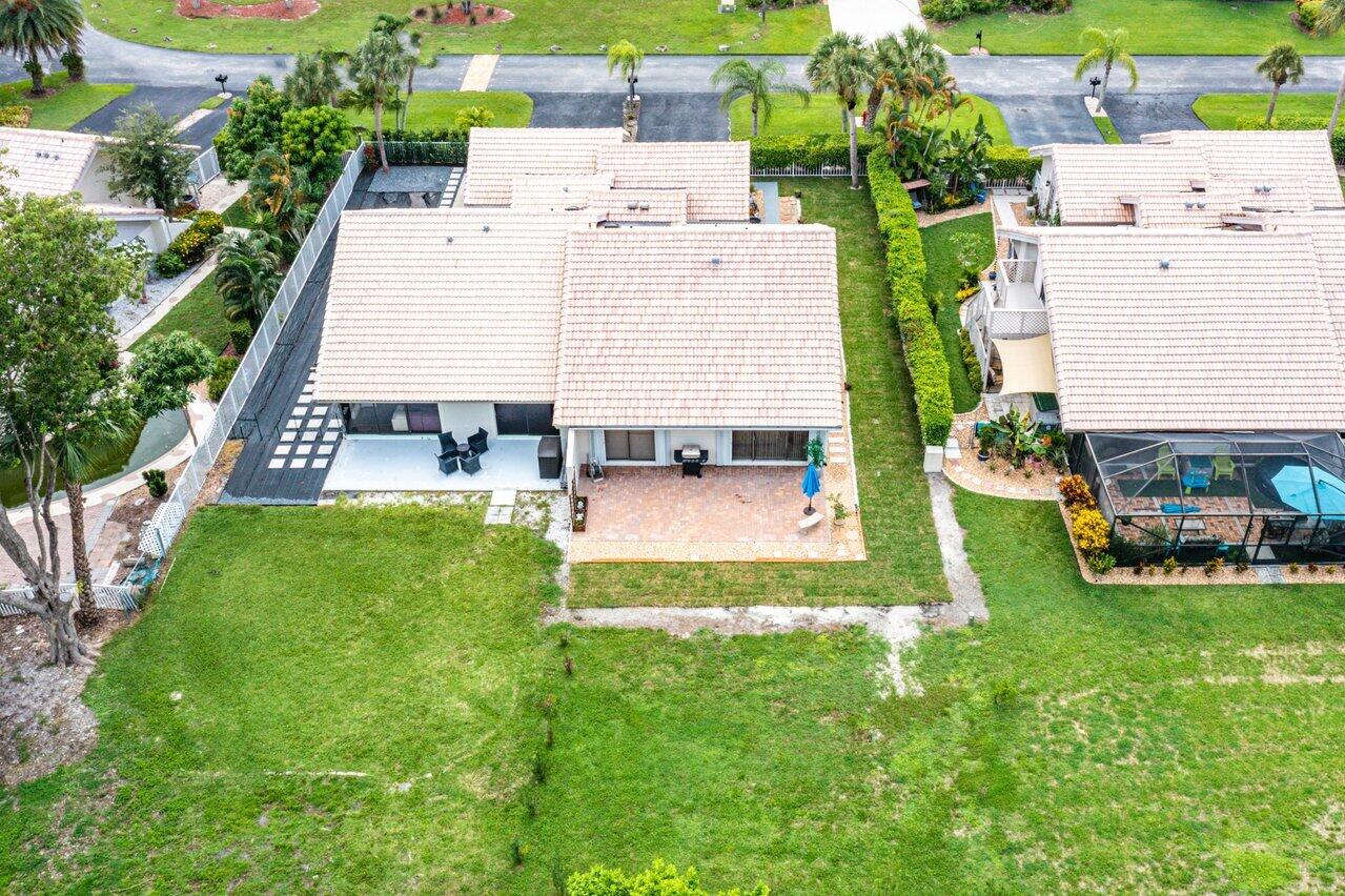 9847 Erica Court Boca Raton, FL 33496 - Photo 29 of 41 029-9847EricaCourt-BocaRaton-FL-33496-SM