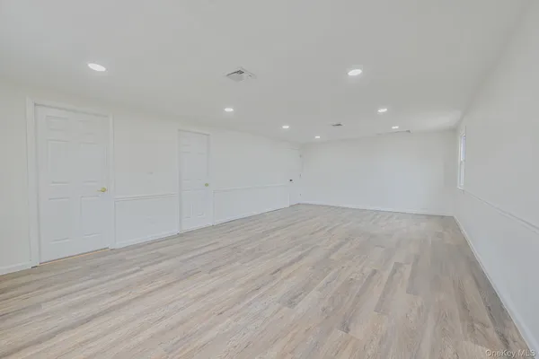 $1,750,000 | 100 Morris Parkway, Valley Stream, NY 11580