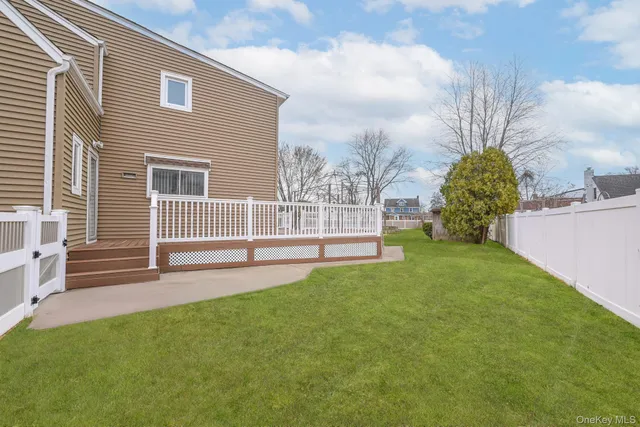 $1,750,000 | 100 Morris Parkway, Valley Stream, NY 11580