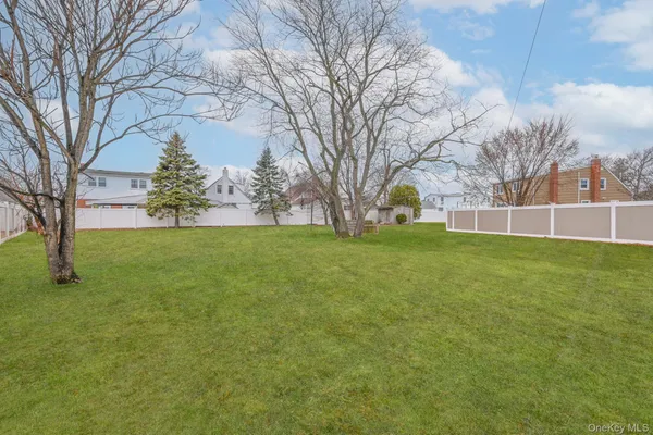 $1,750,000 | 100 Morris Parkway, Valley Stream, NY 11580