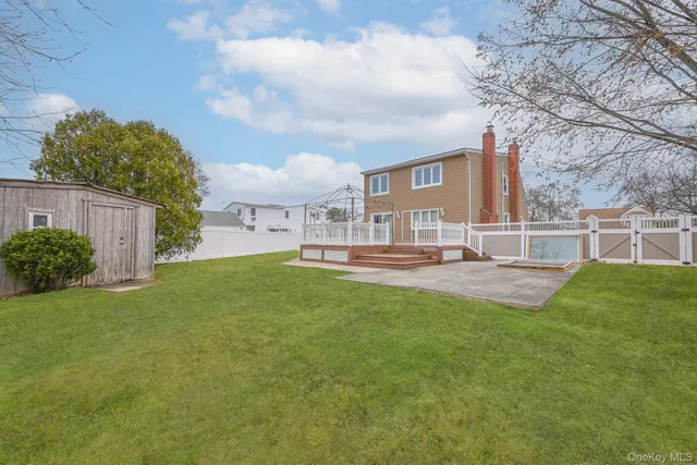 $1,750,000 | 100 Morris Parkway, Valley Stream, NY 11580