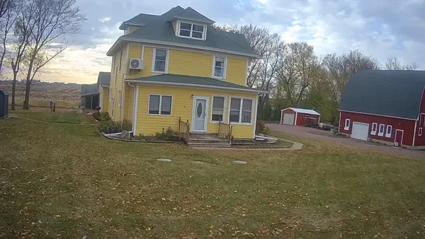 $340,000 | 1731 50th Avenue, Sherburn, MN 56171