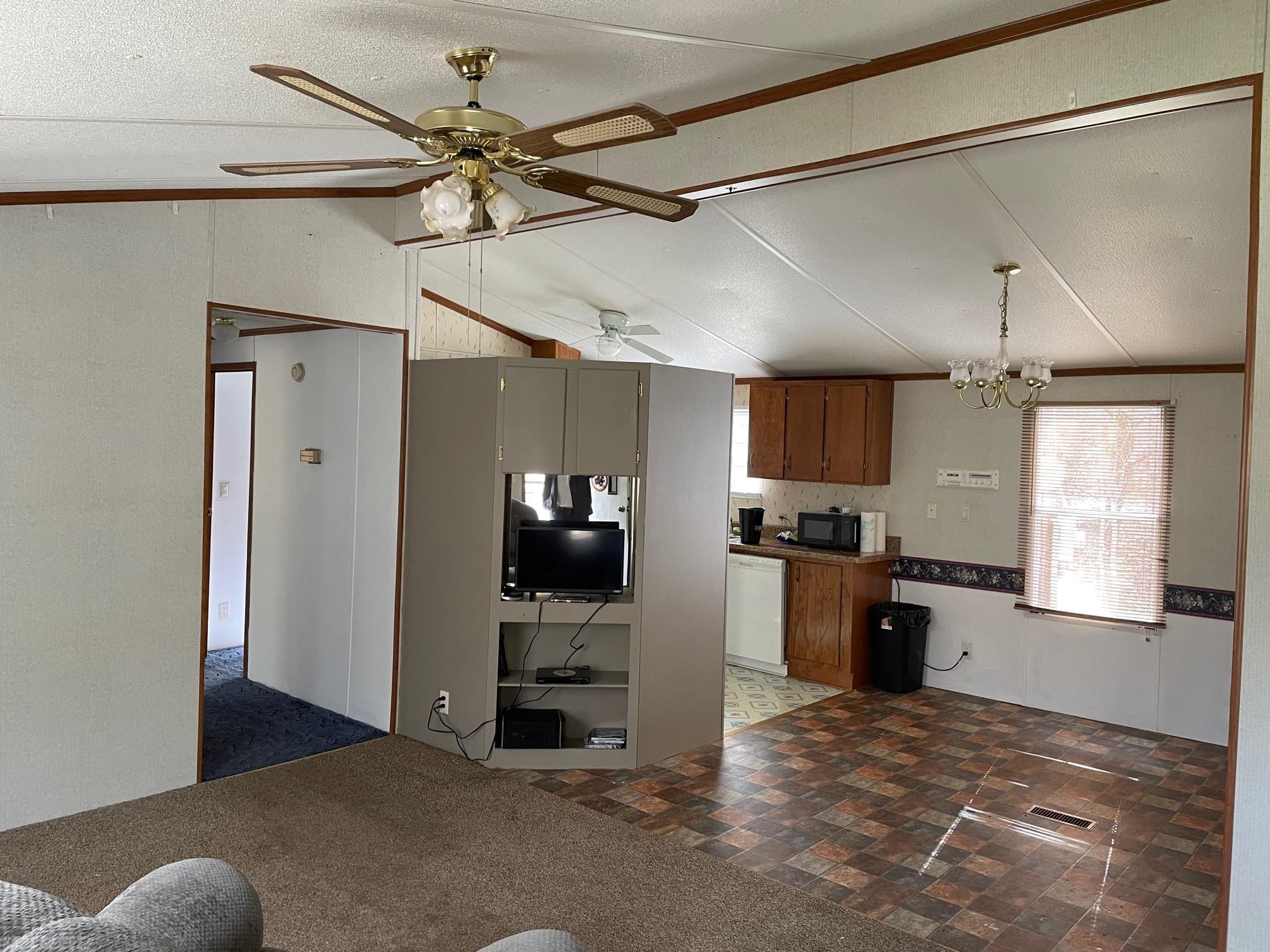 6873 Ruebush Road Dublin, VA 24084 - Photo 15 of 24 Gallery Image 15