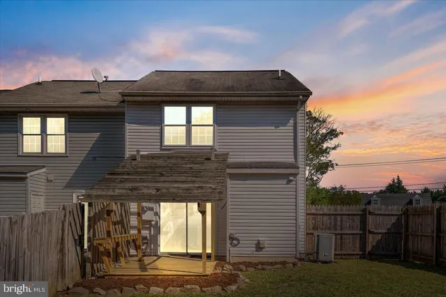 a view of outdoor space