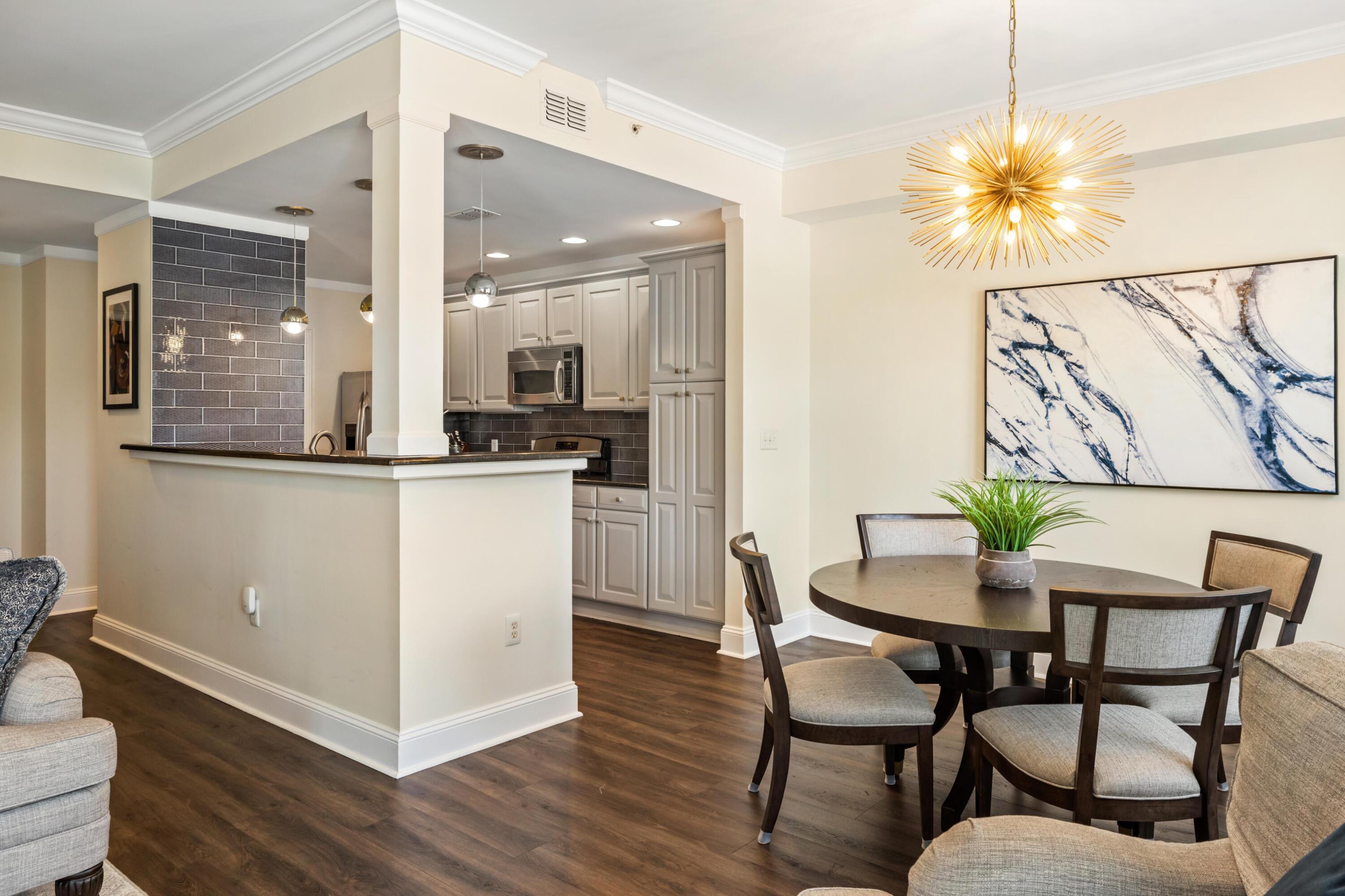 498 Albemarle Road, Unit 409 Charleston, SC 29407 - Photo 4 of 19 Kitchen and dining