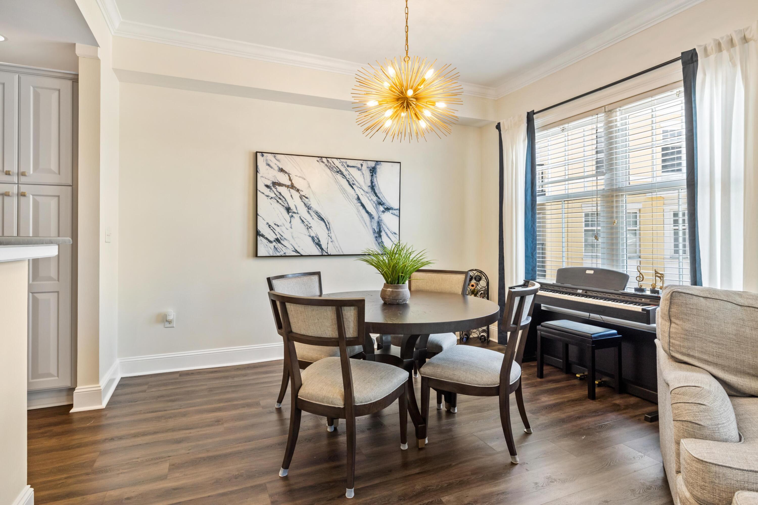 498 Albemarle Road, Unit 409 Charleston, SC 29407 - Photo 10 of 19 Dining area