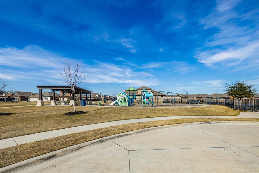 2373 Briscoe Rnch Drive Weatherford, TX 76087 - Photo 36 of 38 a view of a city