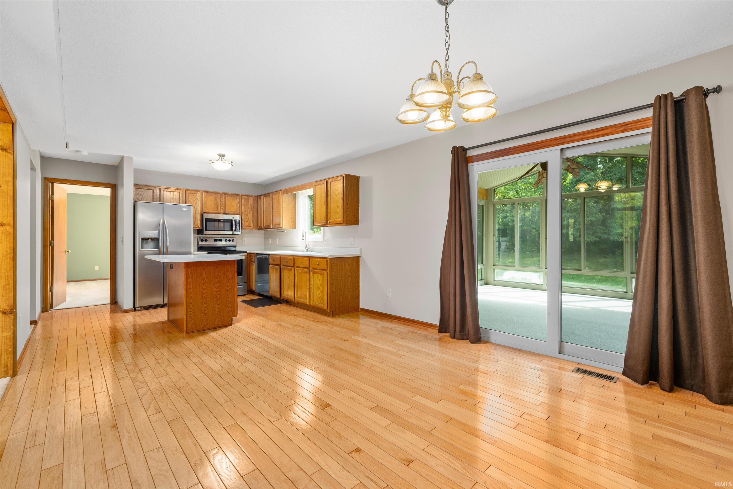 2529 Sweet Cider Road Fort Wayne, IN 46818 - Photo 11 of 36