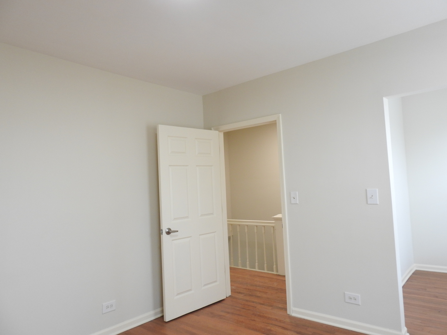 6550 South Perry Avenue Chicago, IL 60621 - Photo 4 of 6 a view of an empty room