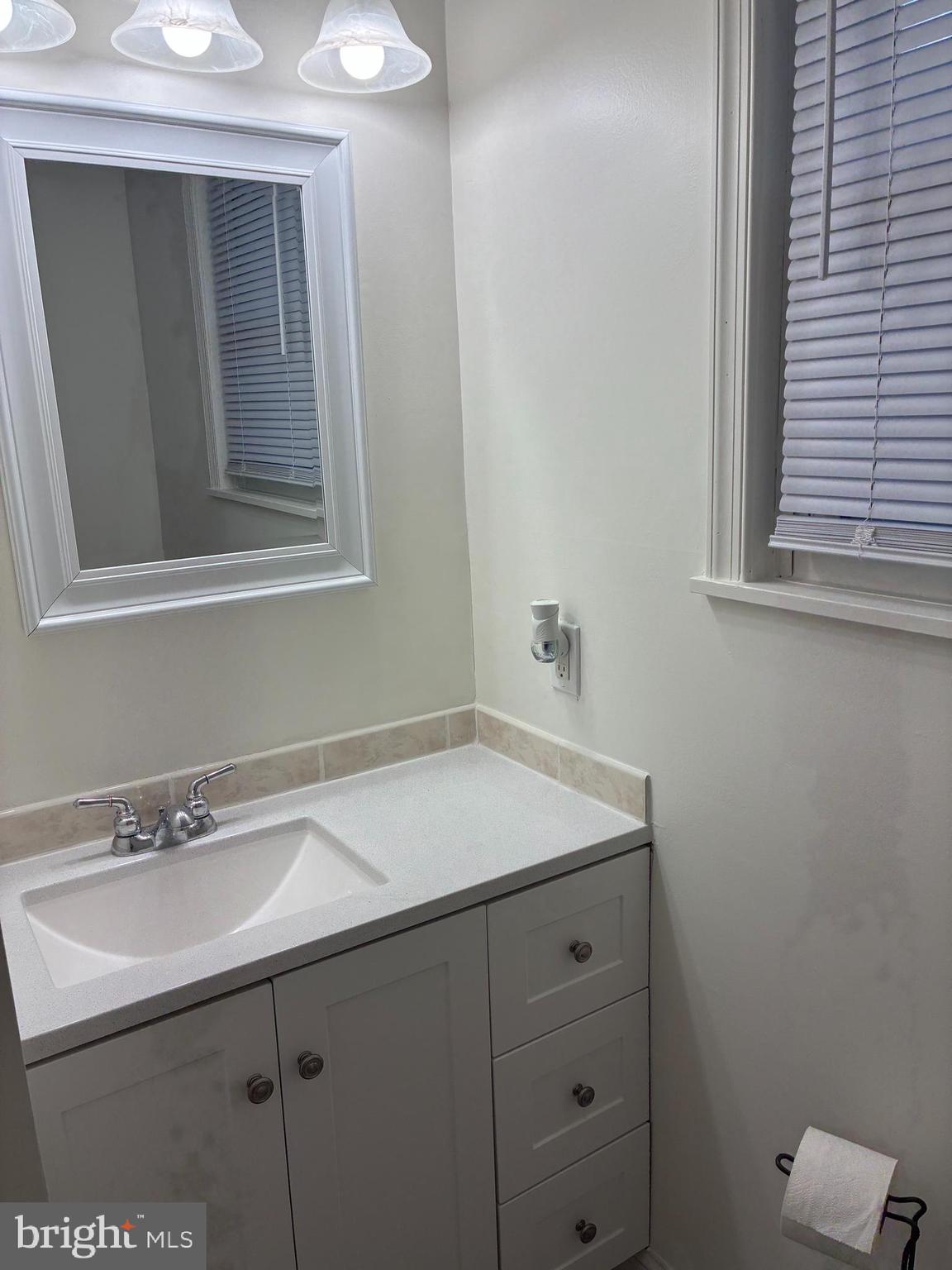 6904 Homeway Baltimore, MD 21222 - Photo 9 of 23 Gallery Image 9