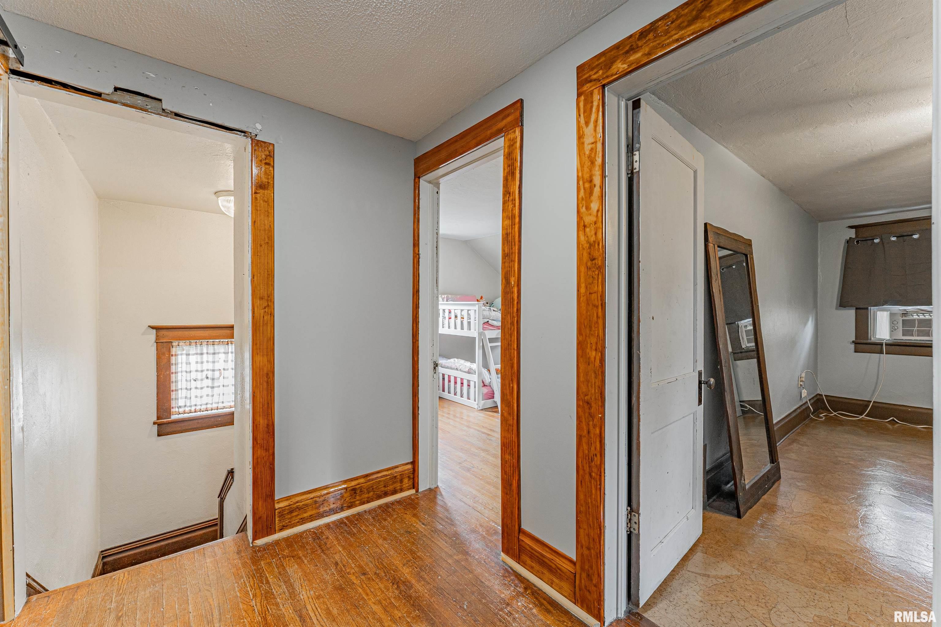 207 Northeast 5th Street Atlanta, IL 61723 - Photo 18 of 29