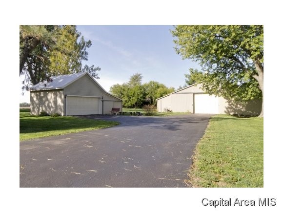 5550 Chicken Bristle Road Rochester, IL 62563 - Photo 5 of 24