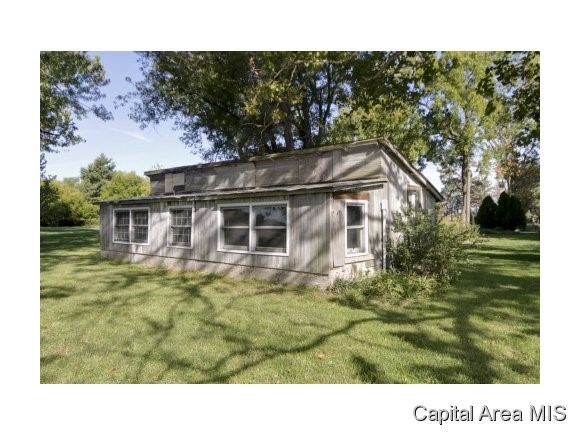 5550 Chicken Bristle Road Rochester, IL 62563 - Photo 9 of 24