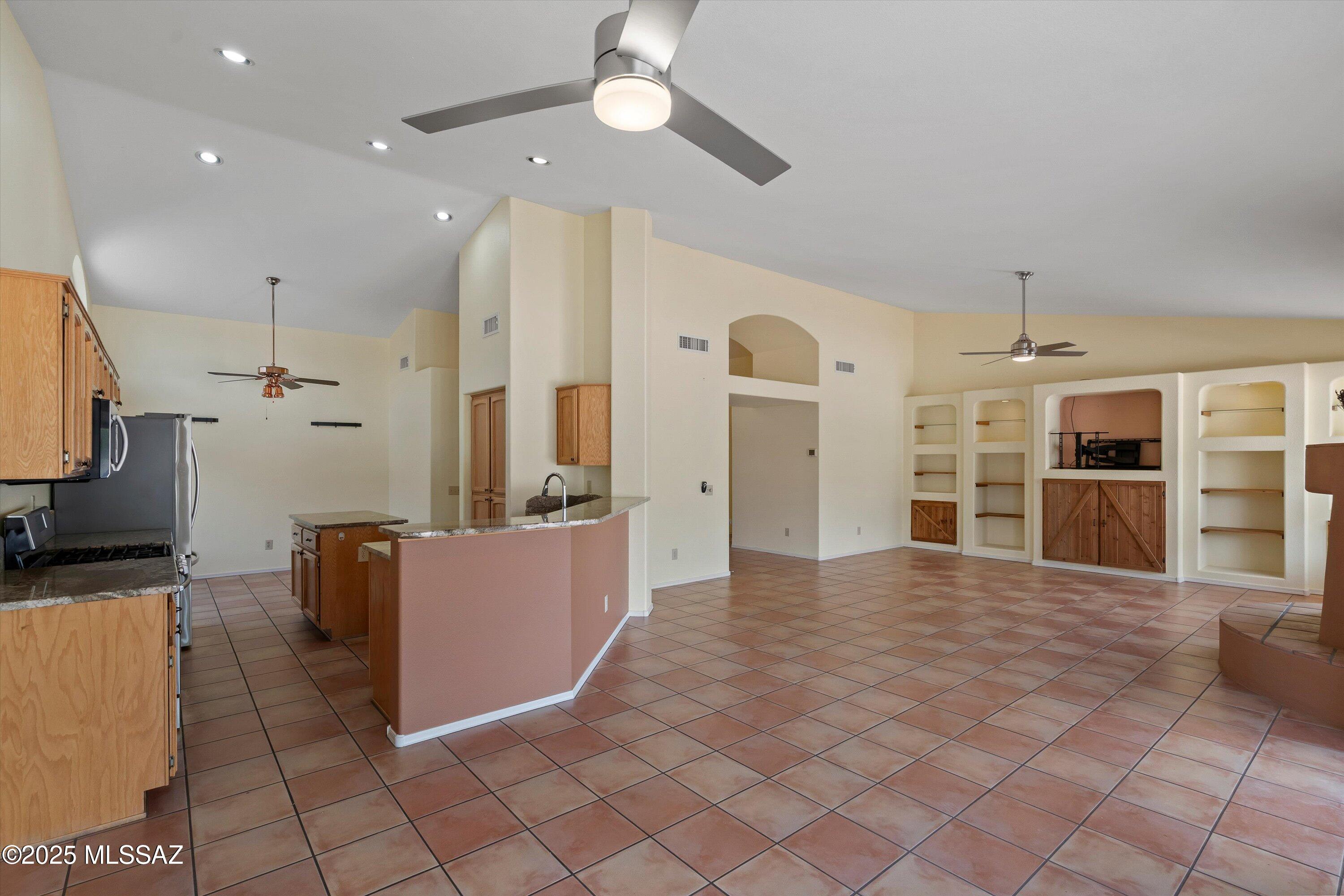 36973 South Highland Ridge Court Tucson, AZ 85739 - Photo 9 of 35 Gallery Image 9