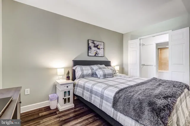 a view of walk in closet