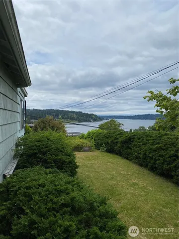 $998,000 | 6322 Northeast 181st Street, Kenmore, WA 98028