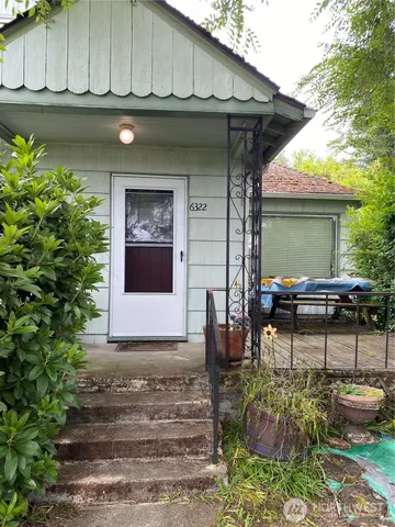 $998,000 | 6322 Northeast 181st Street, Kenmore, WA 98028