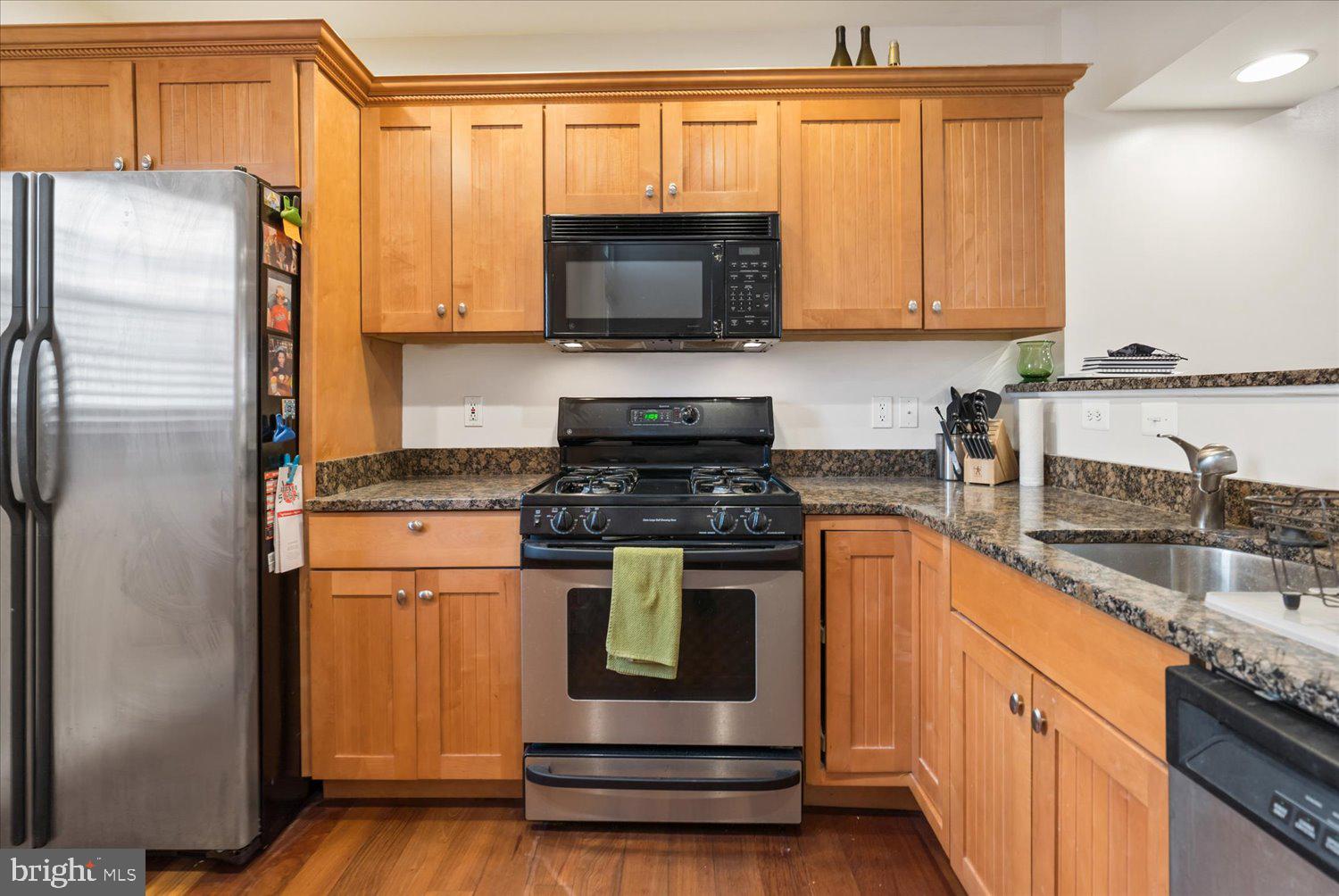 522 South Clinton Street Baltimore, MD 21224 - Photo 11 of 31