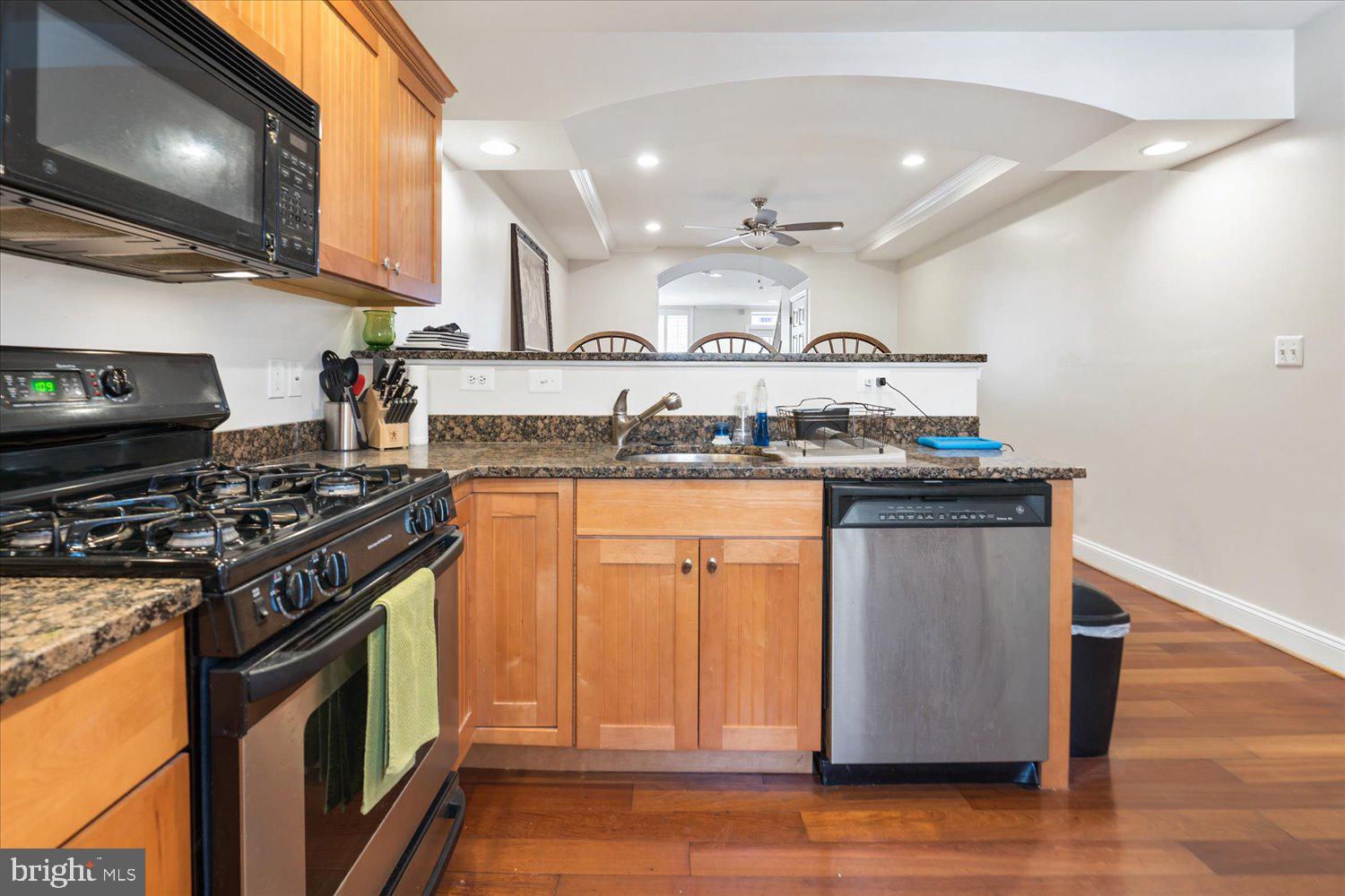 522 South Clinton Street Baltimore, MD 21224 - Photo 13 of 31