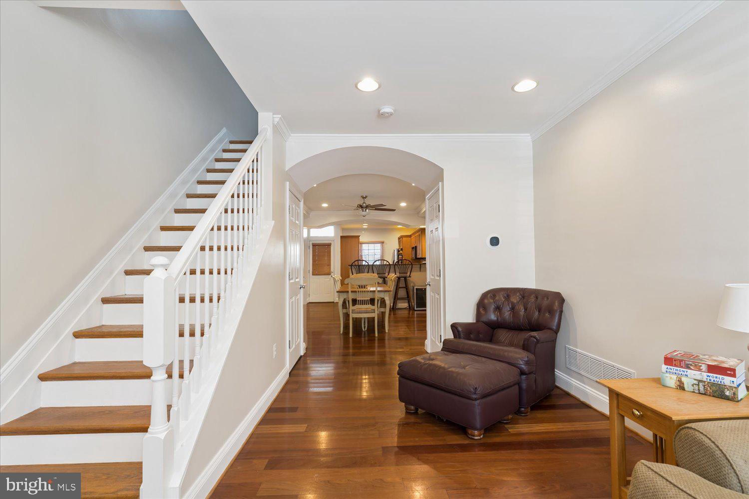 522 South Clinton Street Baltimore, MD 21224 - Photo 3 of 31