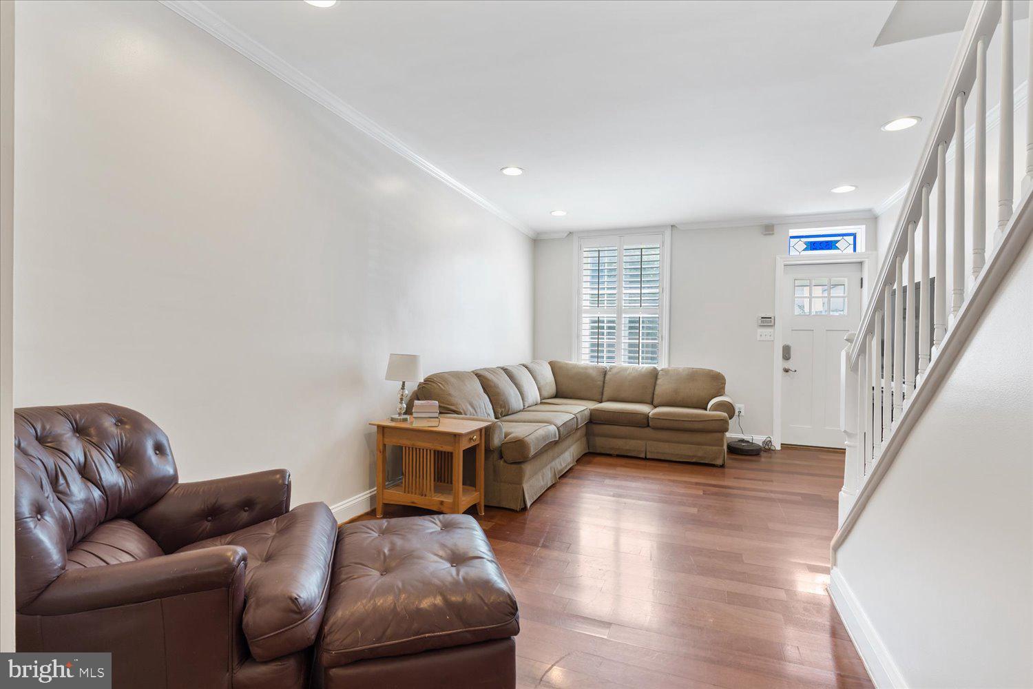 522 South Clinton Street Baltimore, MD 21224 - Photo 6 of 31