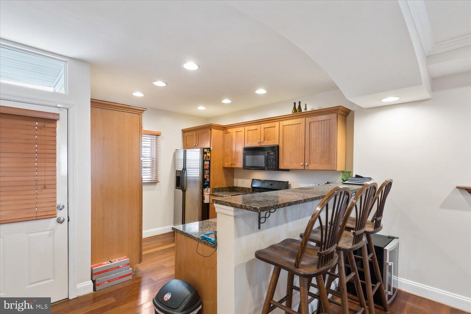 522 South Clinton Street Baltimore, MD 21224 - Photo 10 of 31