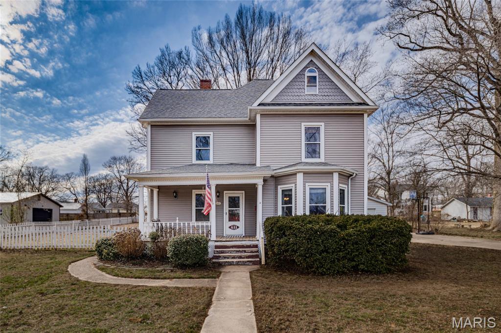 411 Center Street Farmington, MO 63640 - Photo 1 of 37