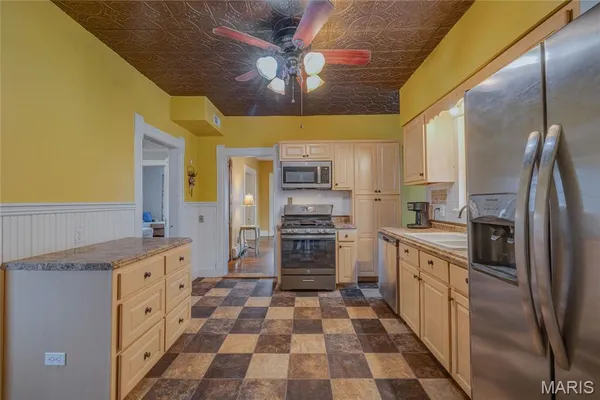 $250,000 | 411 Center Street, Farmington, MO 63640