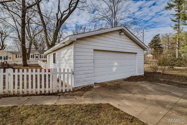 $250,000 | 411 Center Street, Farmington, MO 63640