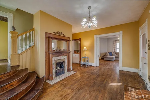 $250,000 | 411 Center Street, Farmington, MO 63640