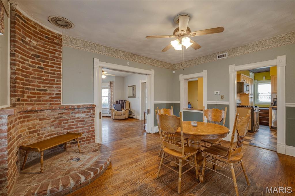 411 Center Street Farmington, MO 63640 - Photo 8 of 37