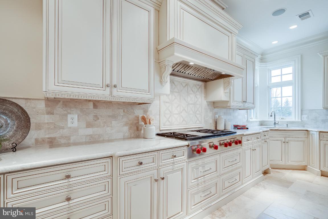 2034 Rockingham Street McLean, VA 22101 - Photo 17 of 68 Wolf Range and High End Cabinetry