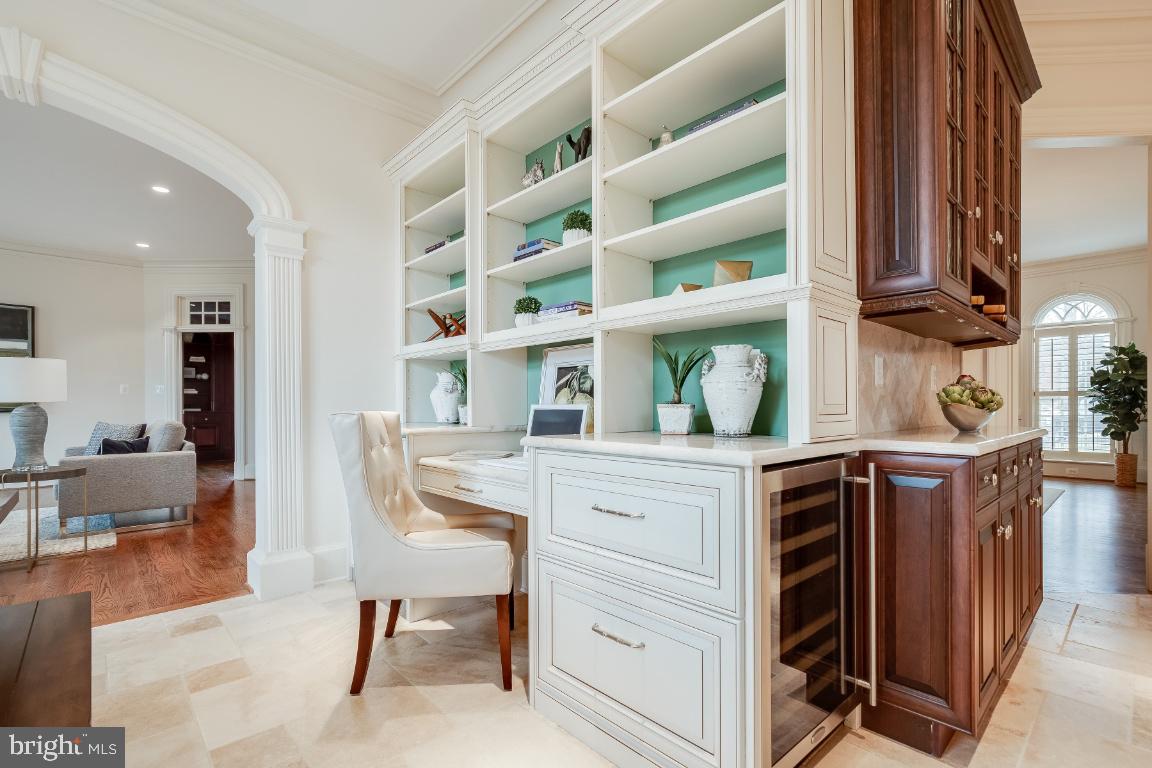 2034 Rockingham Street McLean, VA 22101 - Photo 23 of 68 Perfect Computer Spot between Kitchen & Family Rm