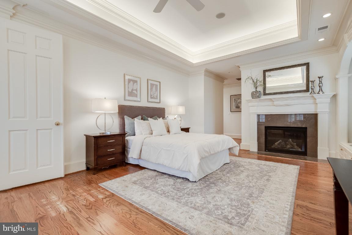 2034 Rockingham Street McLean, VA 22101 - Photo 27 of 68 Primary Bedroom Suite with Gas Fireplace