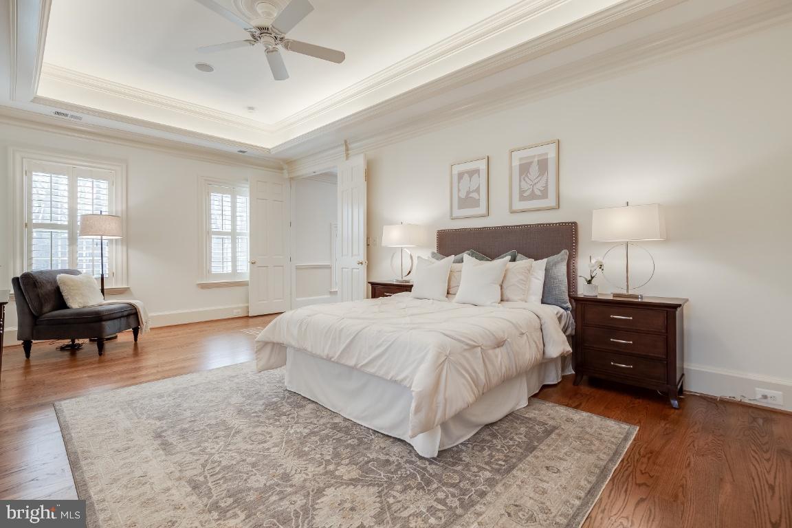 2034 Rockingham Street McLean, VA 22101 - Photo 28 of 68 Tray
Ceiling Detail