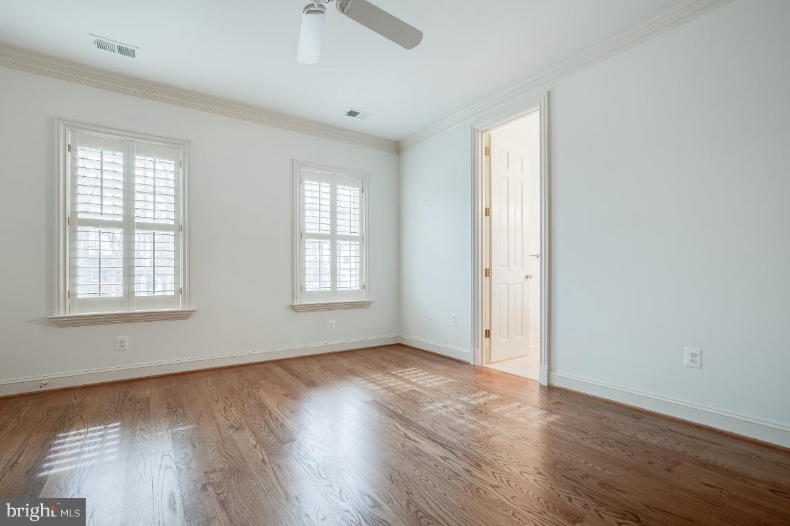 2034 Rockingham Street McLean, VA 22101 - Photo 33 of 68 #2 Secondary Bedroom on Upper Level