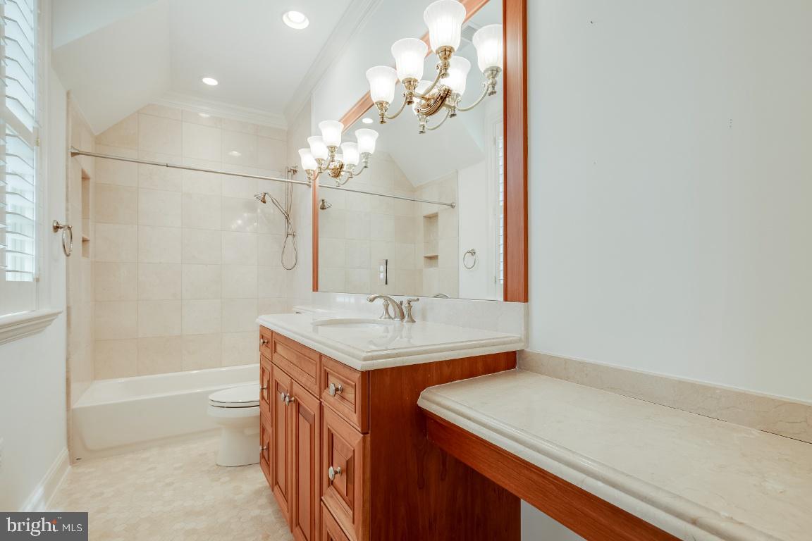 2034 Rockingham Street McLean, VA 22101 - Photo 36 of 68 Secondary Upper Level Bathroom #2