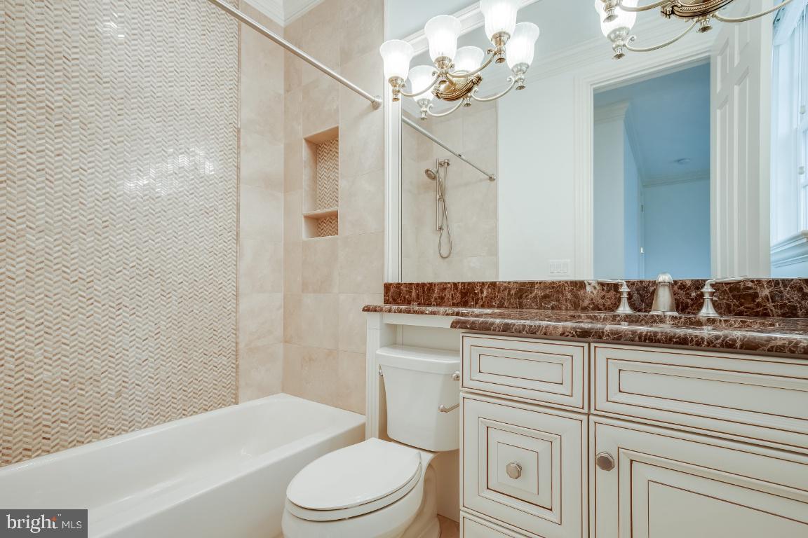 2034 Rockingham Street McLean, VA 22101 - Photo 37 of 68 Secondary Upper Level Bathroom #3