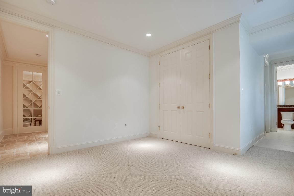 2034 Rockingham Street McLean, VA 22101 - Photo 44 of 68 Guest Suite in Lower Level