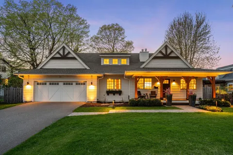 $2,250,000 | 225 Broadway Avenue North, Wayzata, MN 55391