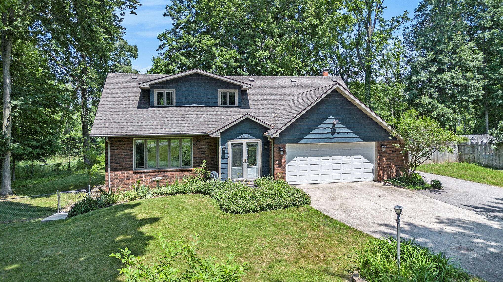 2569 Ridgewood Trail Berrien Springs, MI 49103 - Photo 3 of 30 004_file_688
