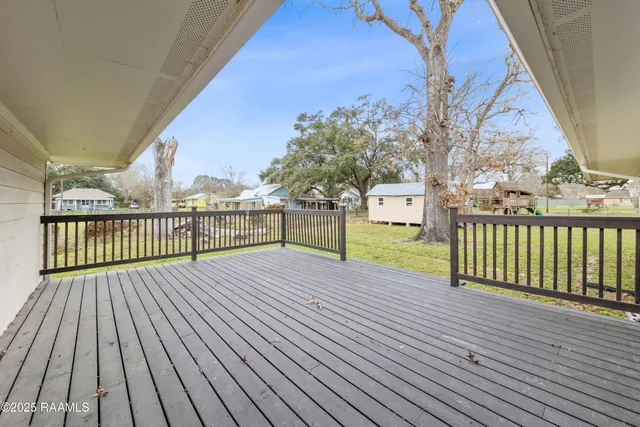 $219,000 | 112 North Hebert Avenue, Kaplan, LA 70548