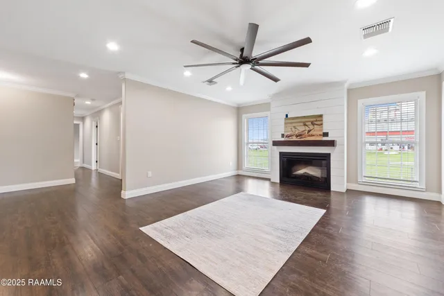 $219,000 | 112 North Hebert Avenue, Kaplan, LA 70548