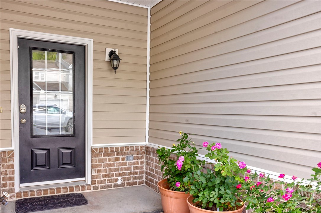437 Gov Treutlen Circle Pooler, GA 31322 - Photo 3 of 29