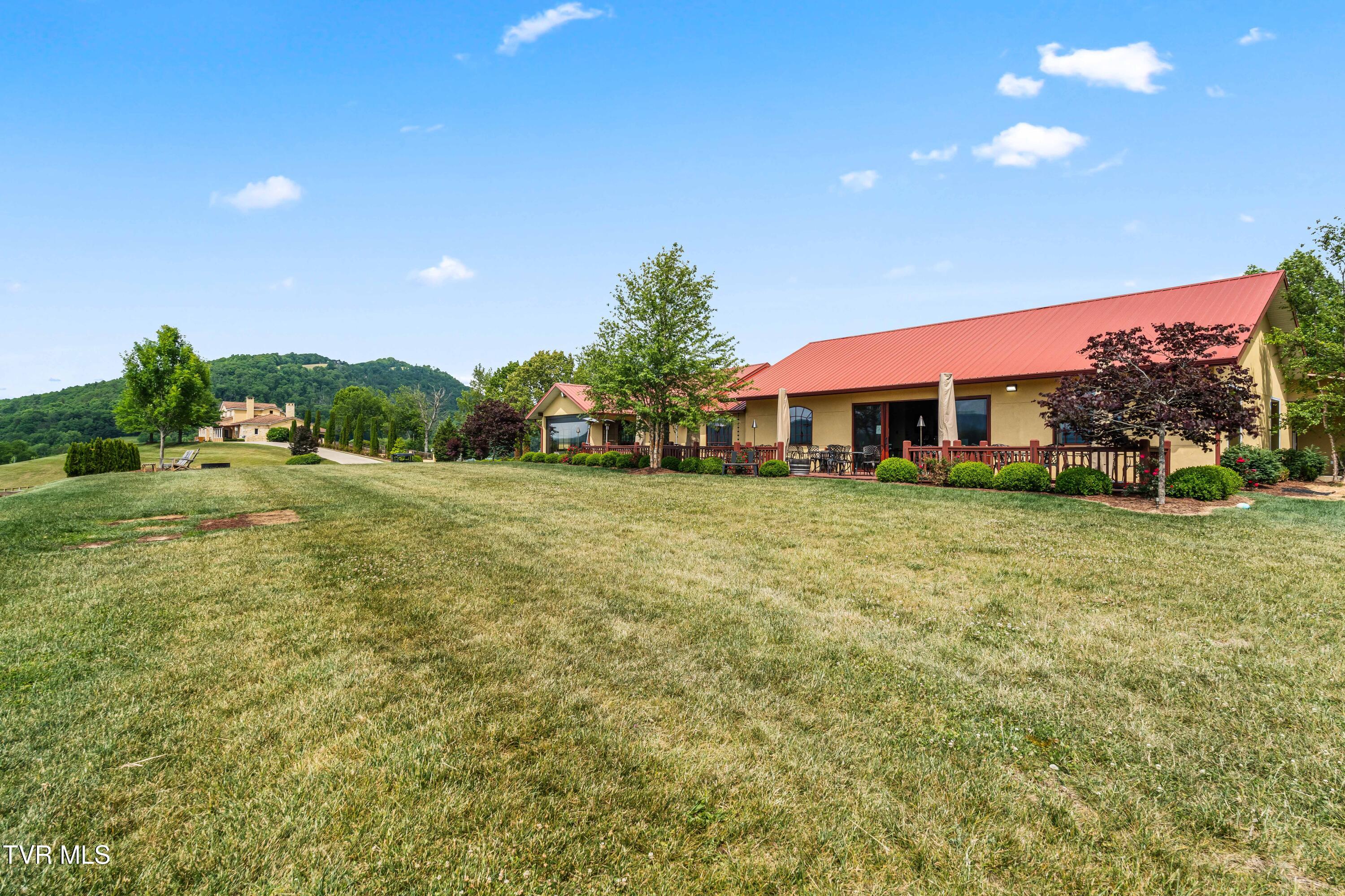 1877 Dry Hill Road Butler, TN 37640 - Photo 85 of 106 77