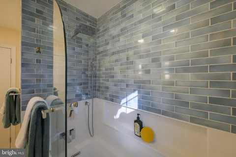 $675,000 | 115 Lakeside Drive, Greenbelt, MD 20770