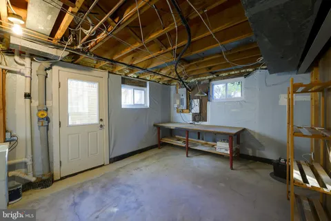 $675,000 | 115 Lakeside Drive, Greenbelt, MD 20770